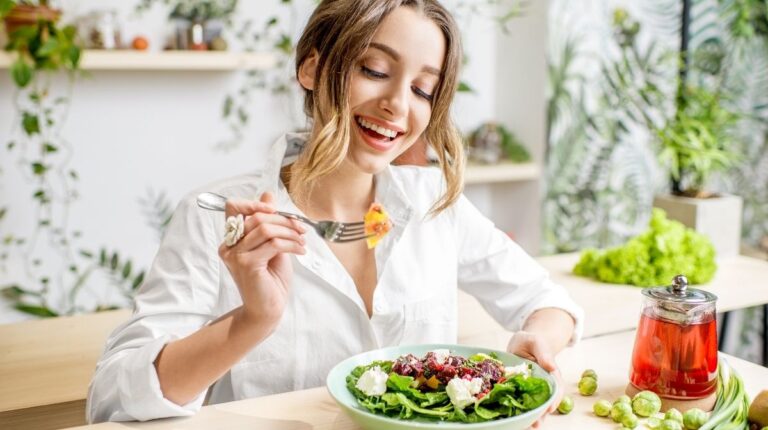 How Diet and Lifestyle Affect Women’s Reproductive Health
